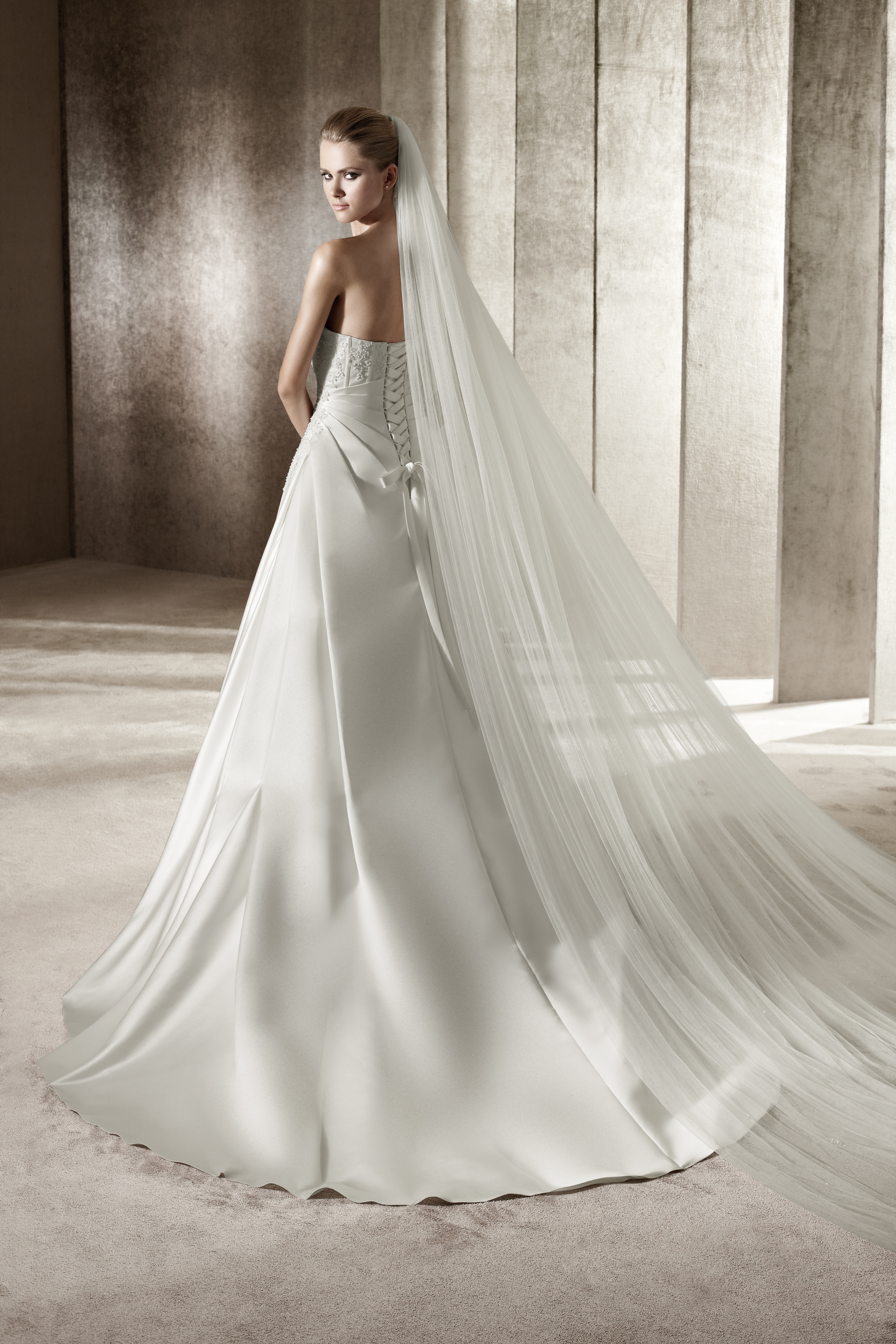 Pronovias 2012
