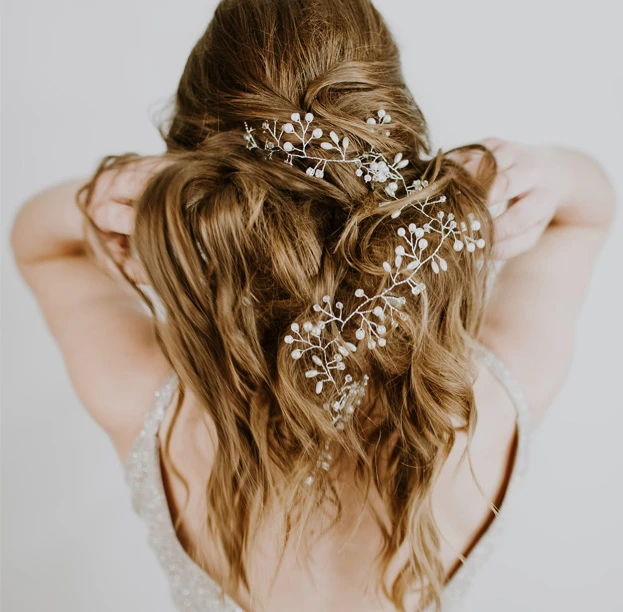 sieraad_en_trouwjurk