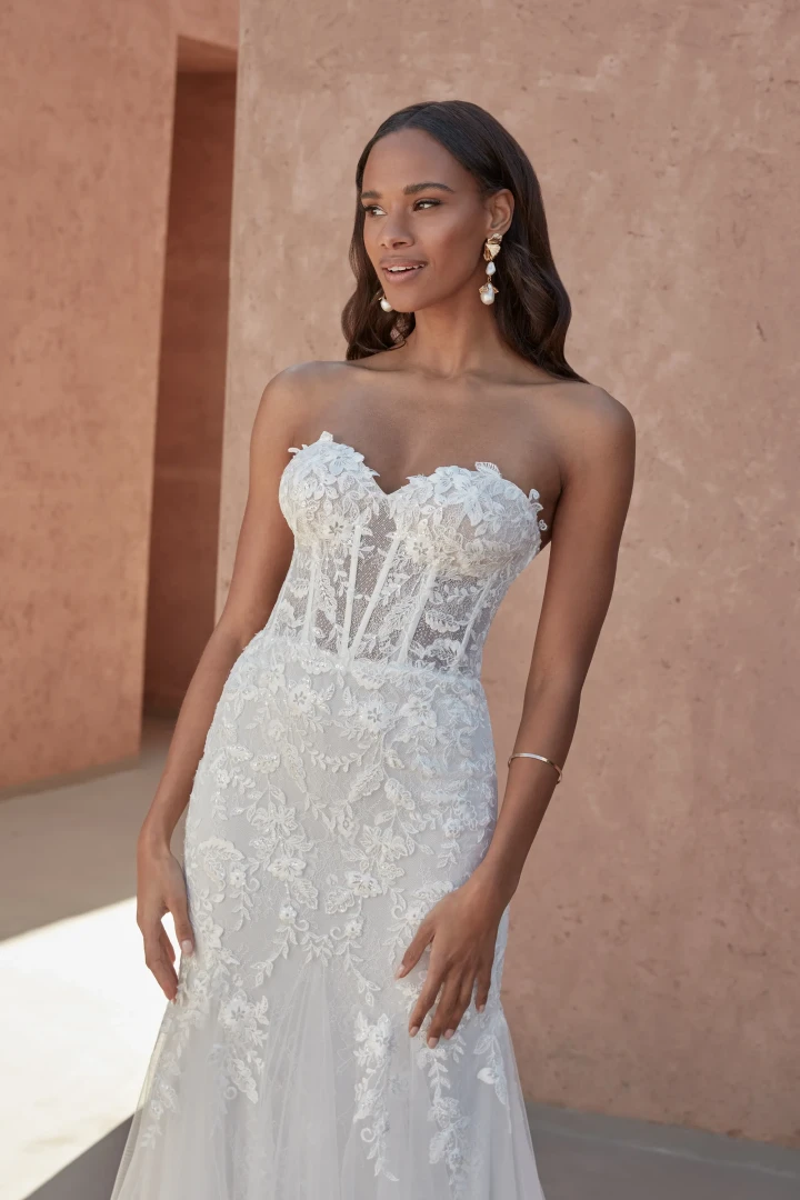 Adore by Justin Alexander 11315 Amberly close