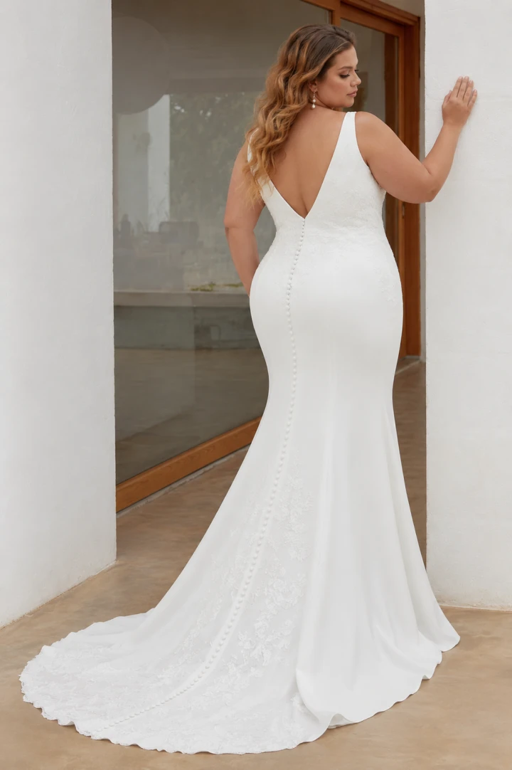 Adore by Justin Alexander 11349 back