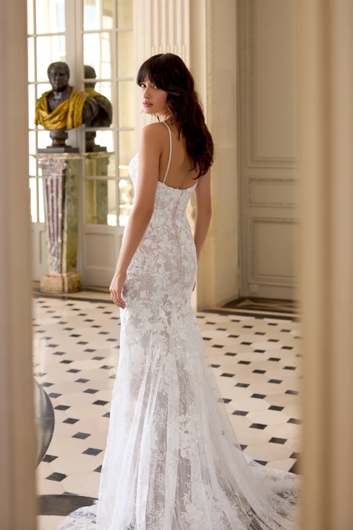 Adore by Justin Alexander 11445 Adeline close back