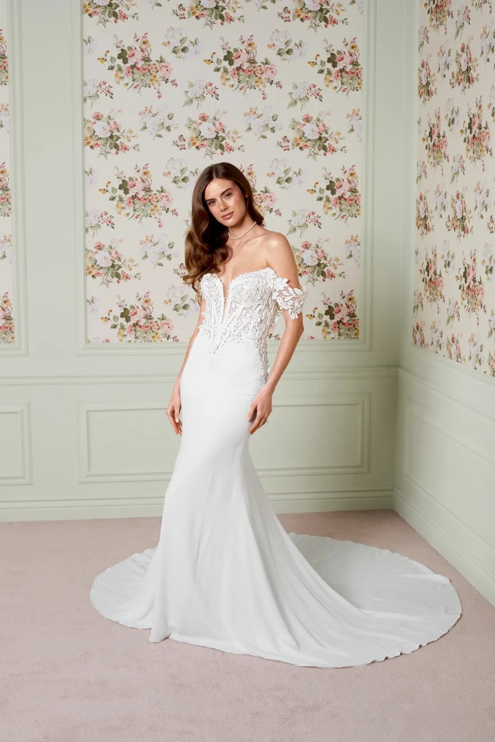 Adore by Justin Alexander 11465 Blythe