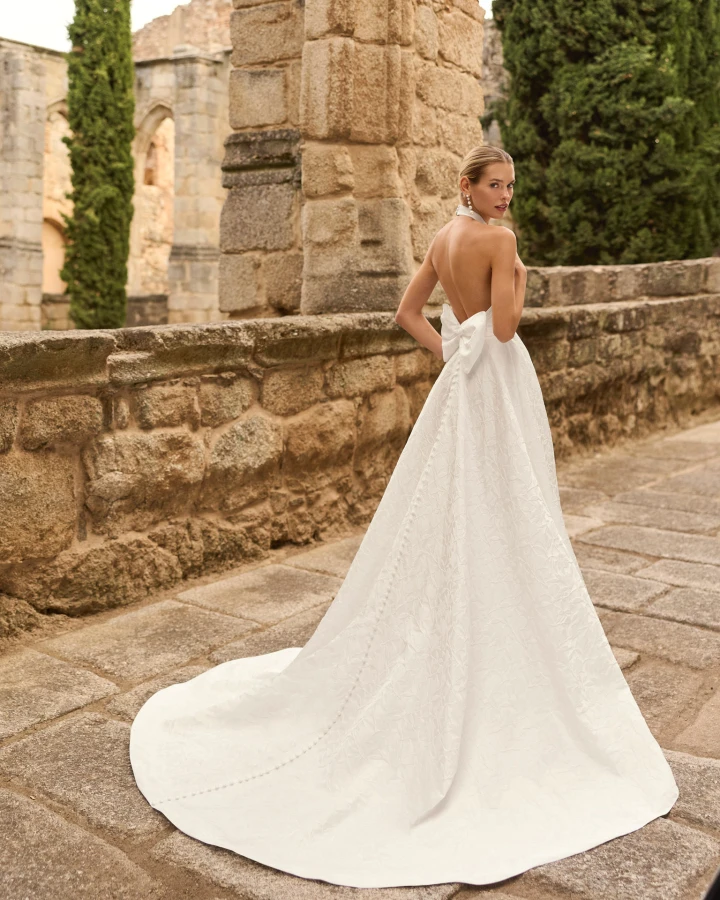Adriana Atelier Prado back