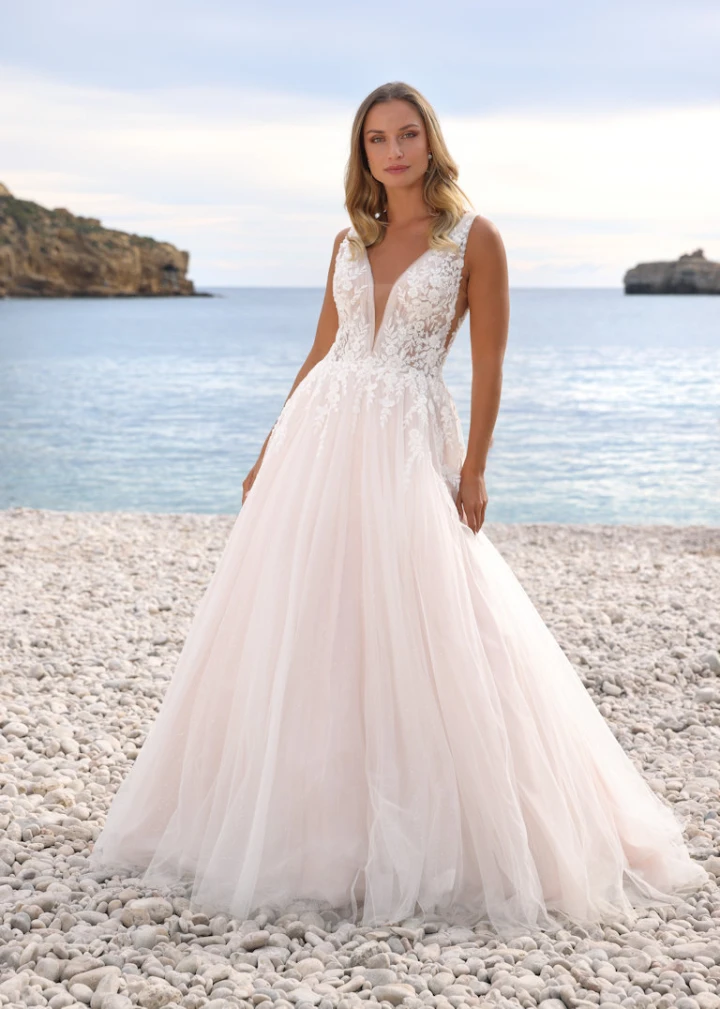 Amal-front-AzureeBridal-10389