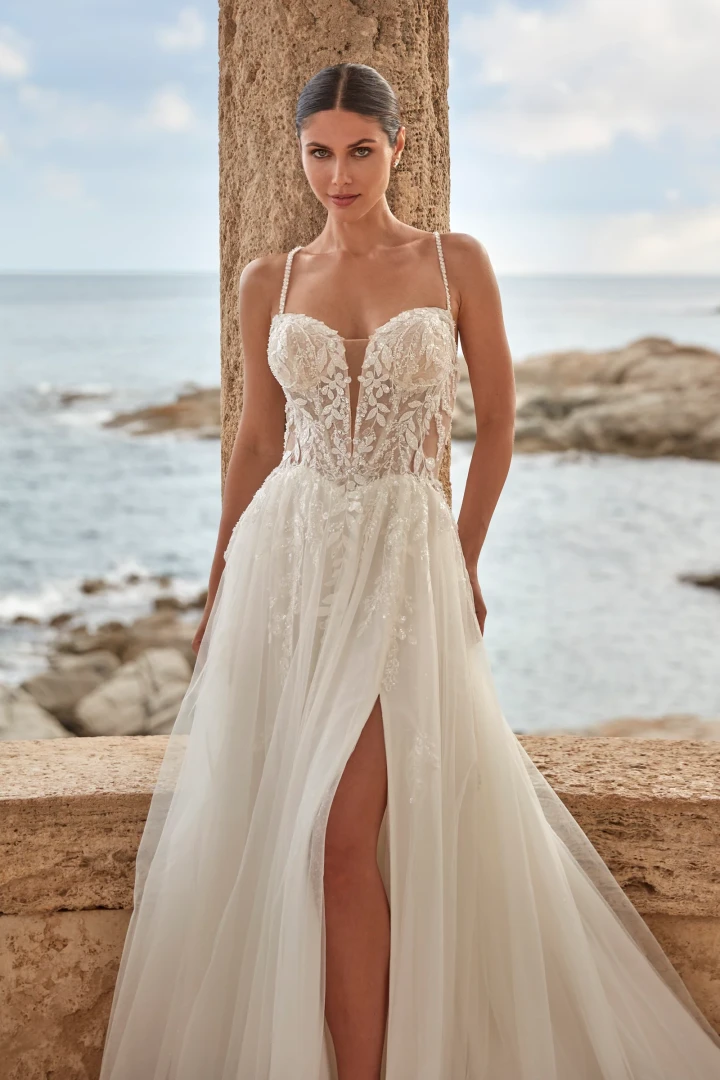 Amelie 26005 close