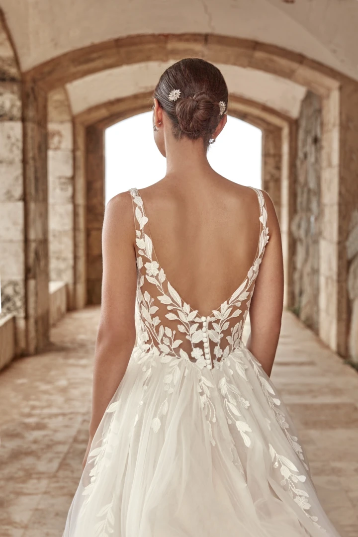 Amelie 26009 close back