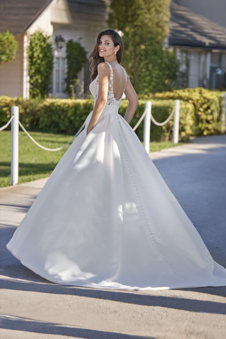 Amelie 26028 back