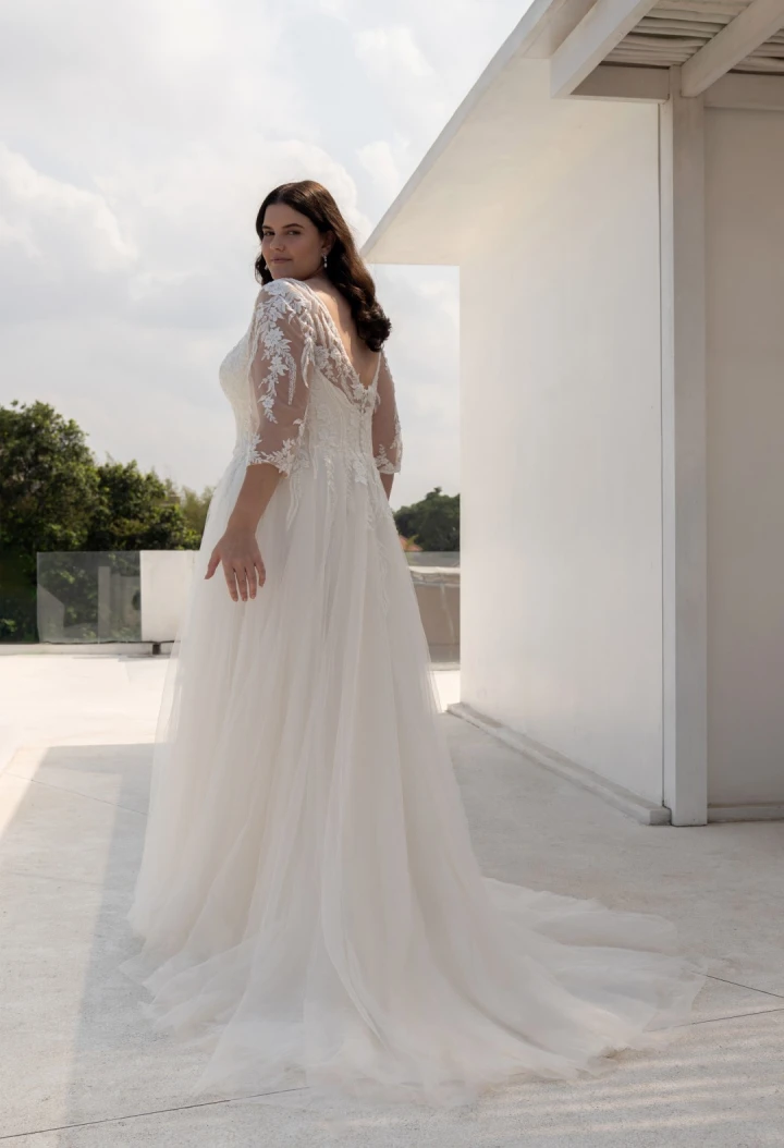 Amelie 30132W back