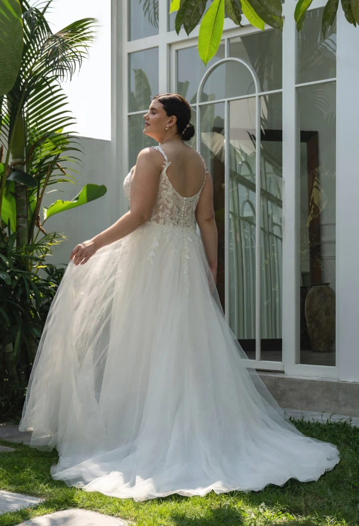 Amelie 30133W back