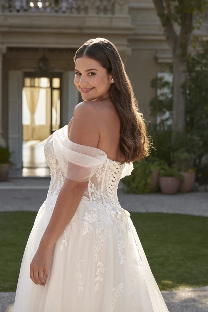 Amelie 36010 close back