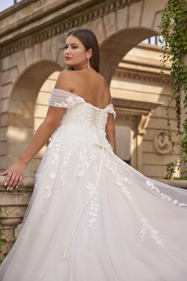 Amelie 36015 close back