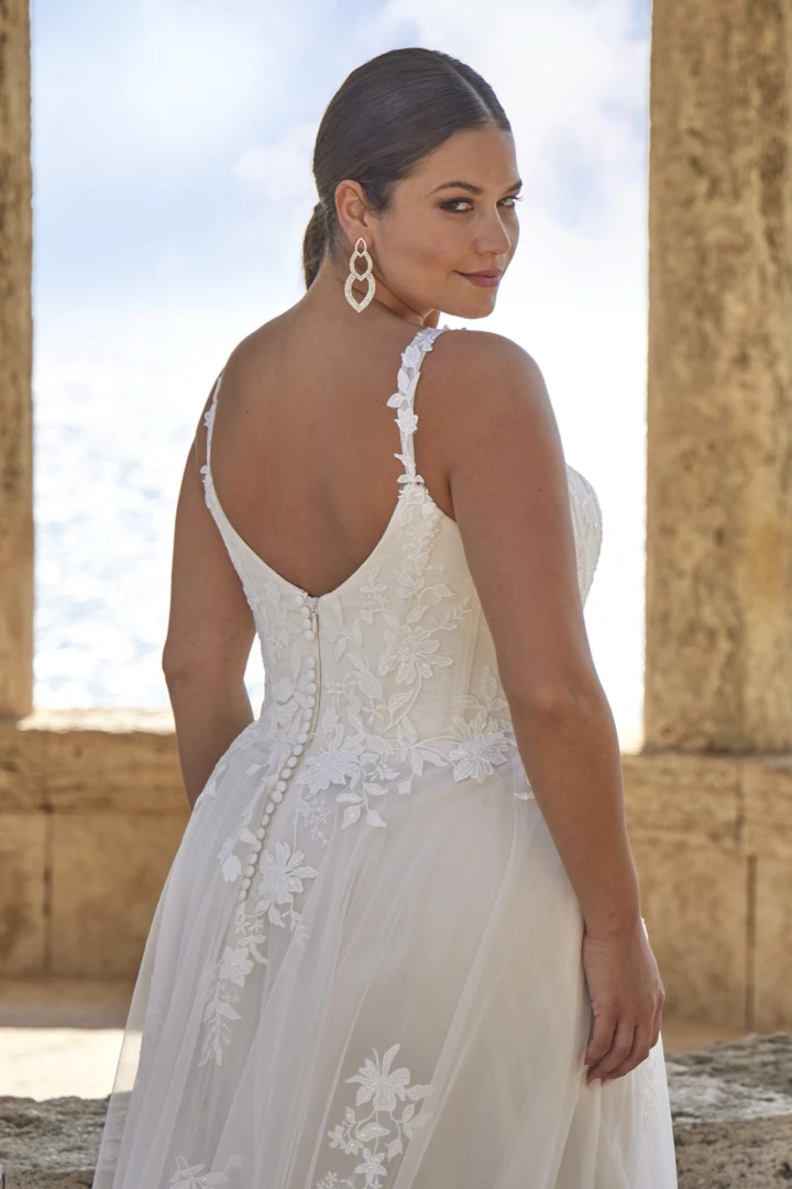 Amelie 36018 close back