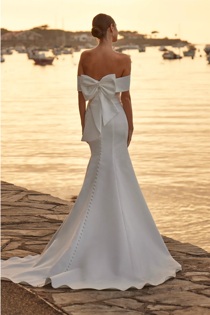 Amelie 46003 back