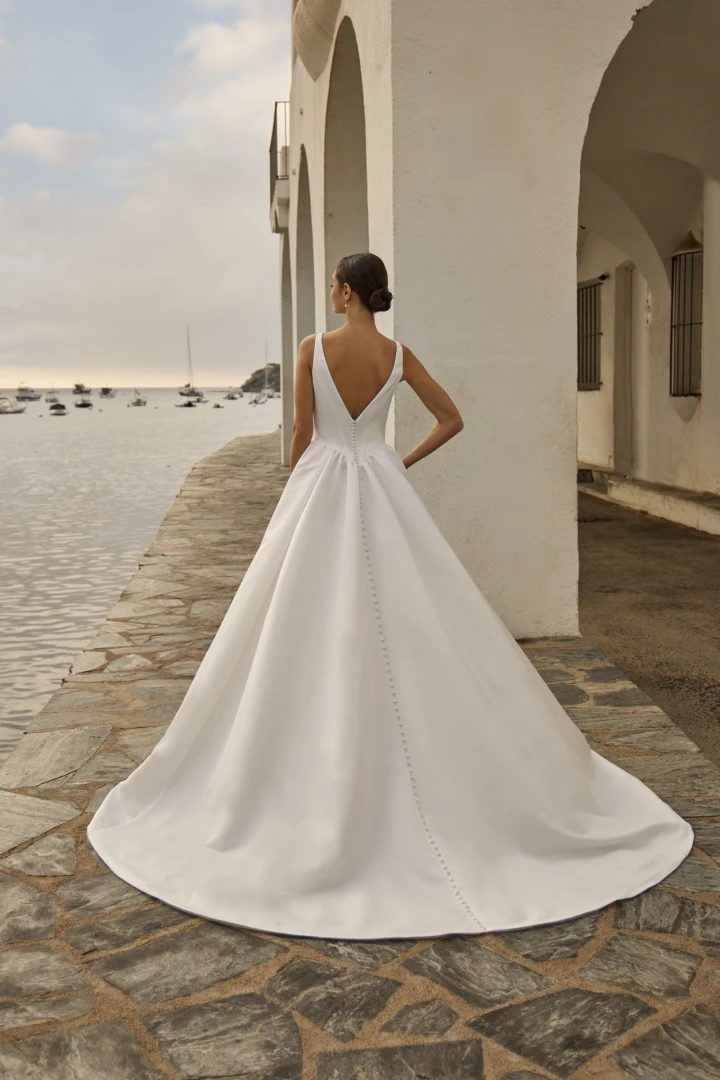 Amelie 46035 back
