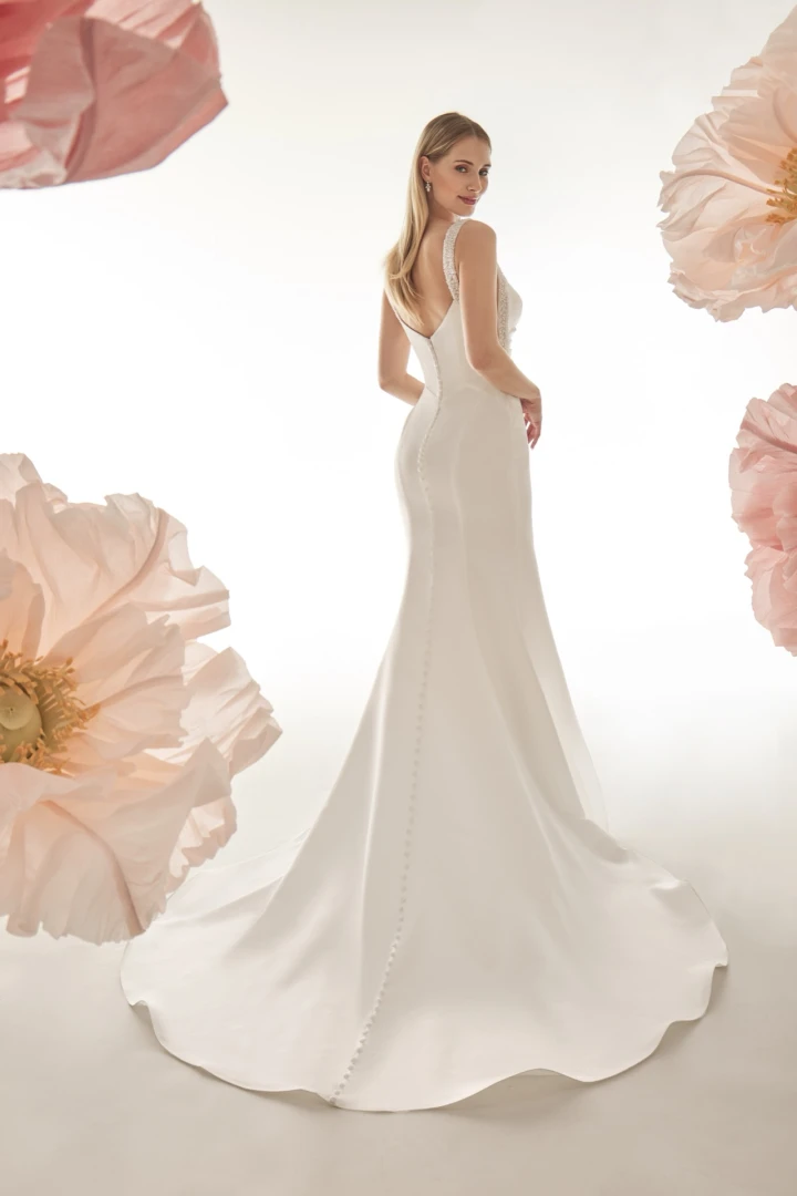 Amelie 46047 back2