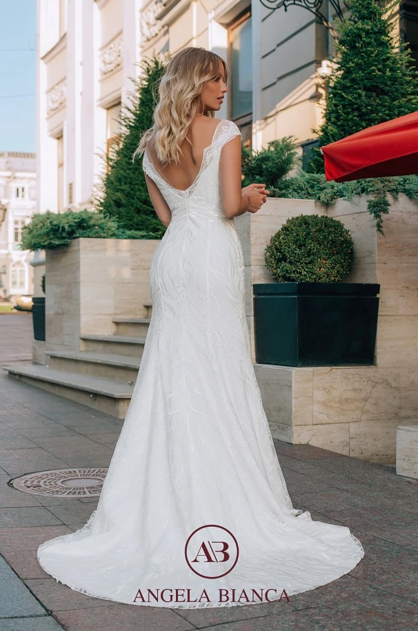 Angela Bianca 1007 back