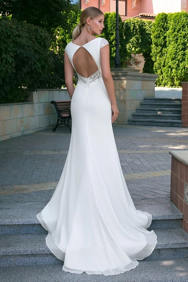 Angela Bianca 1011 back.