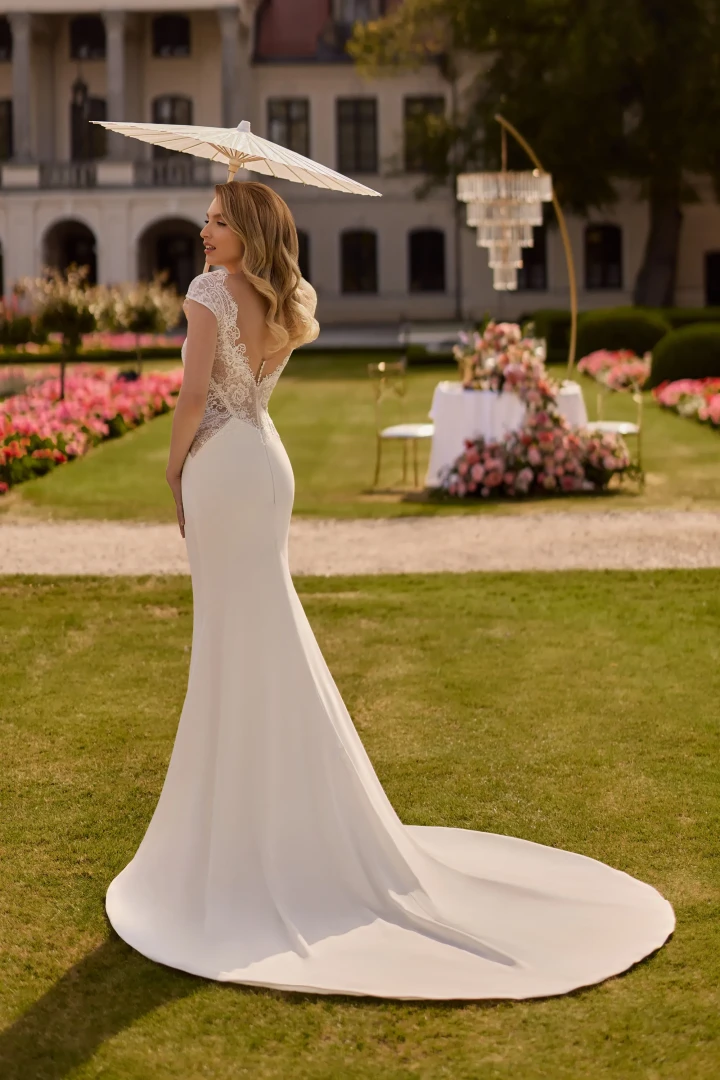 Angela Bianca 1171 back