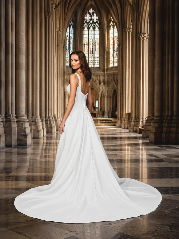 Ann & John Couture 55277 back
