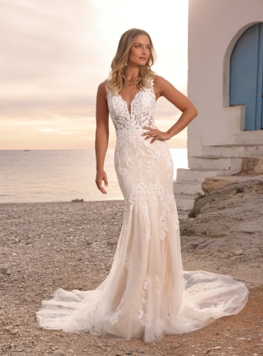 Anouk-front-AzureeBridal-10006