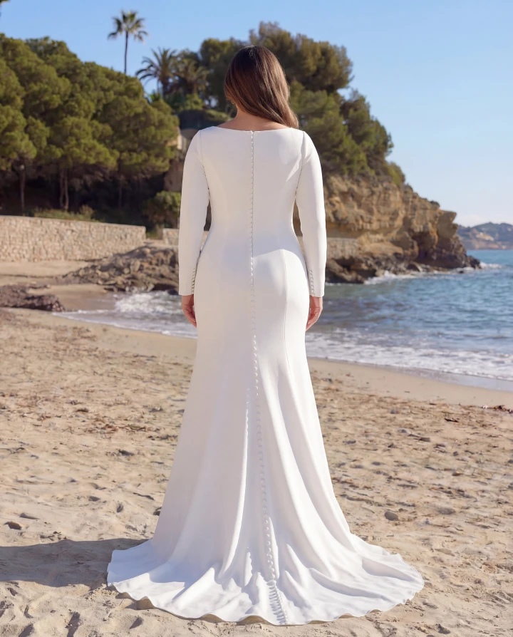 Azuree Free back