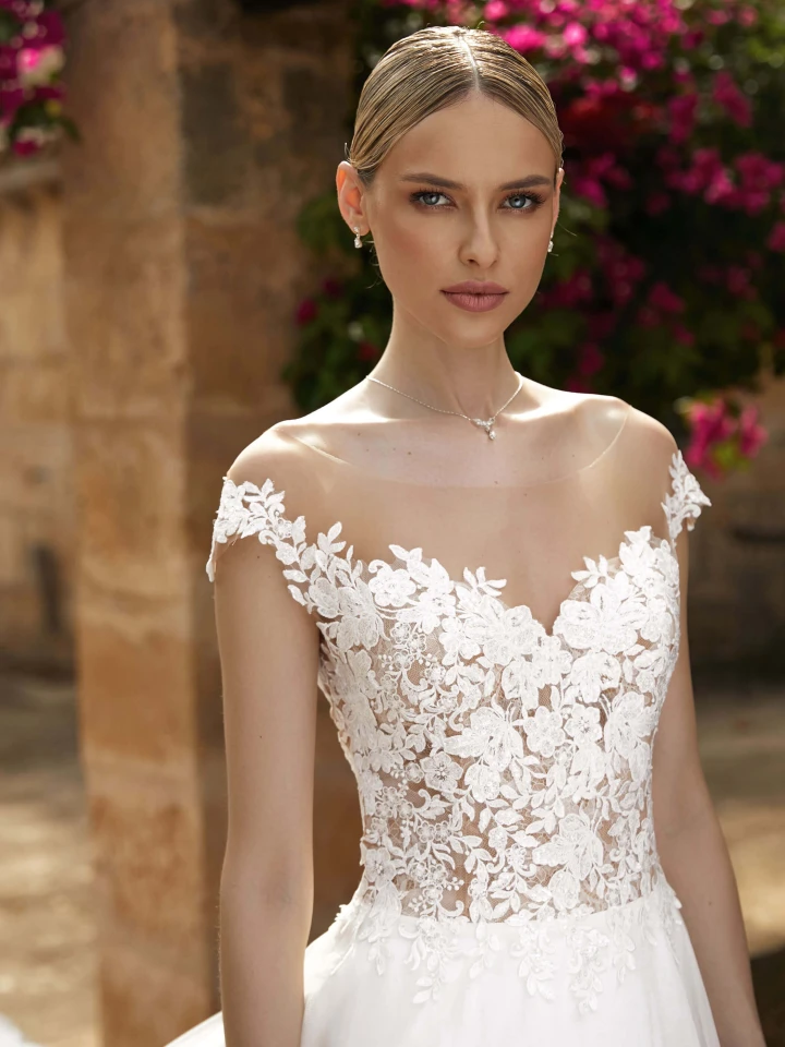 Bianco Evento Alice close