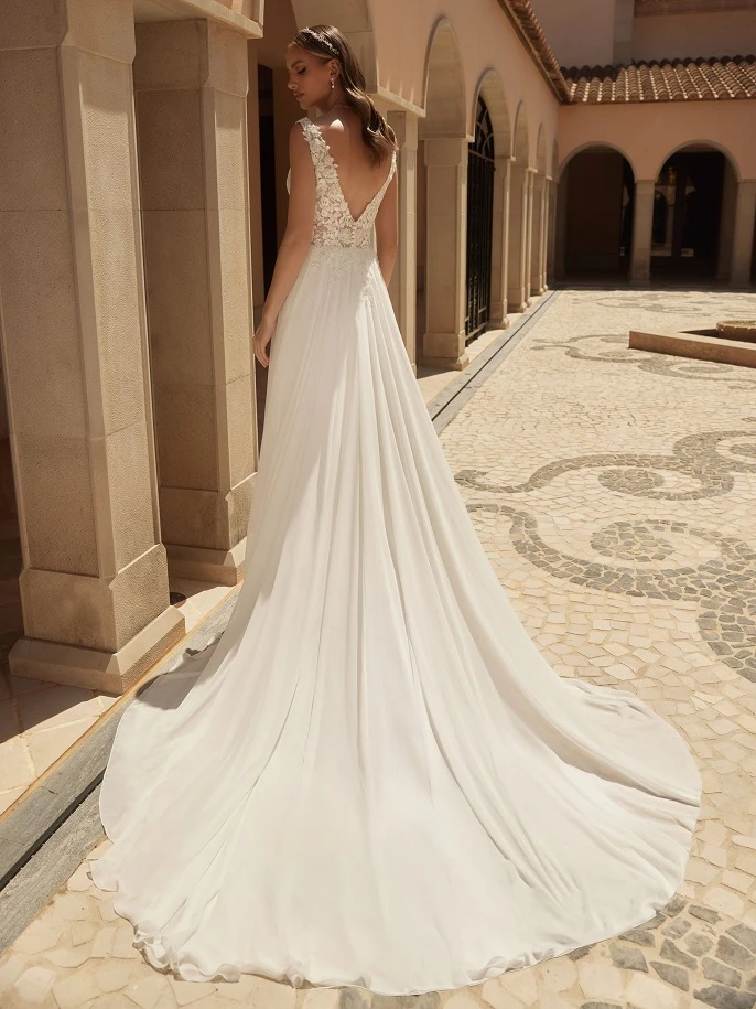 Bianco Evento Fluorite back