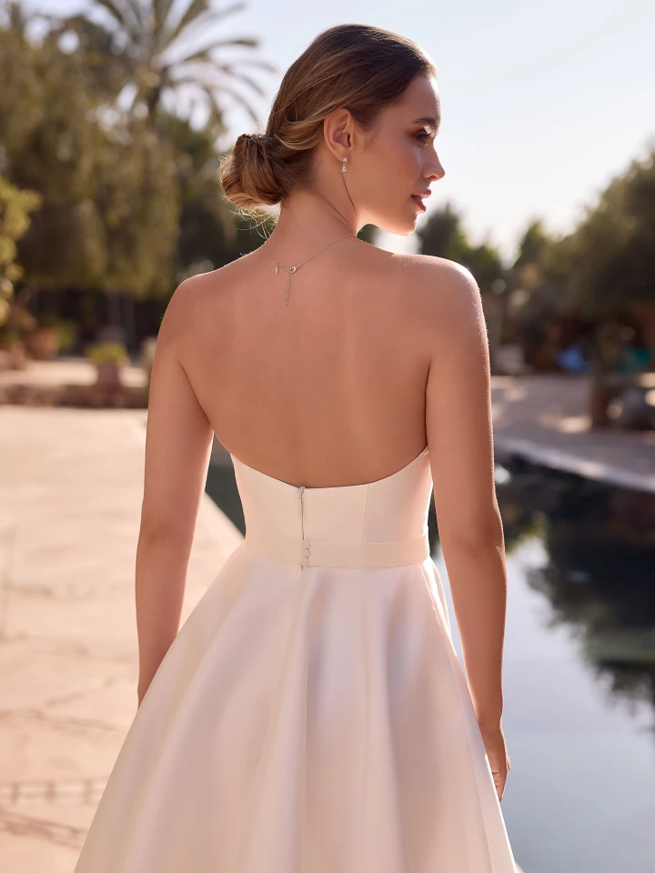 Bianco Evento Fresia close back