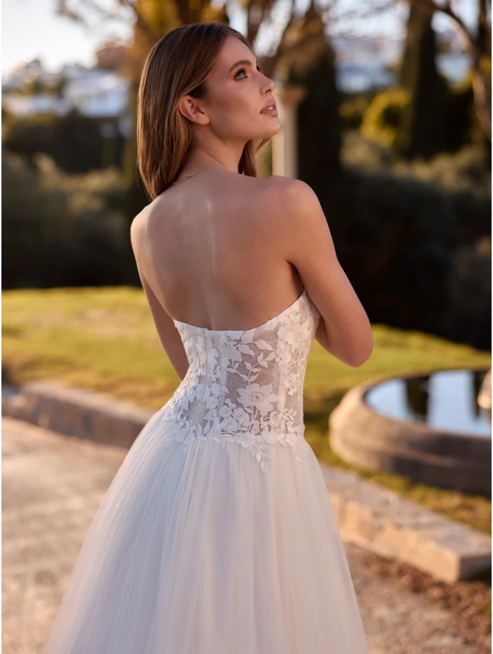 Bianco Evento Marietha close back