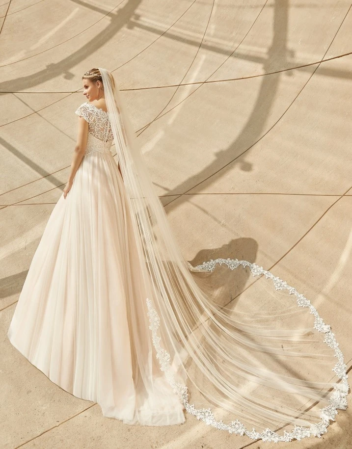 Bianco Evento Serena back