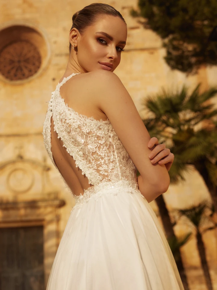 Bianco Evento Zula close back 2