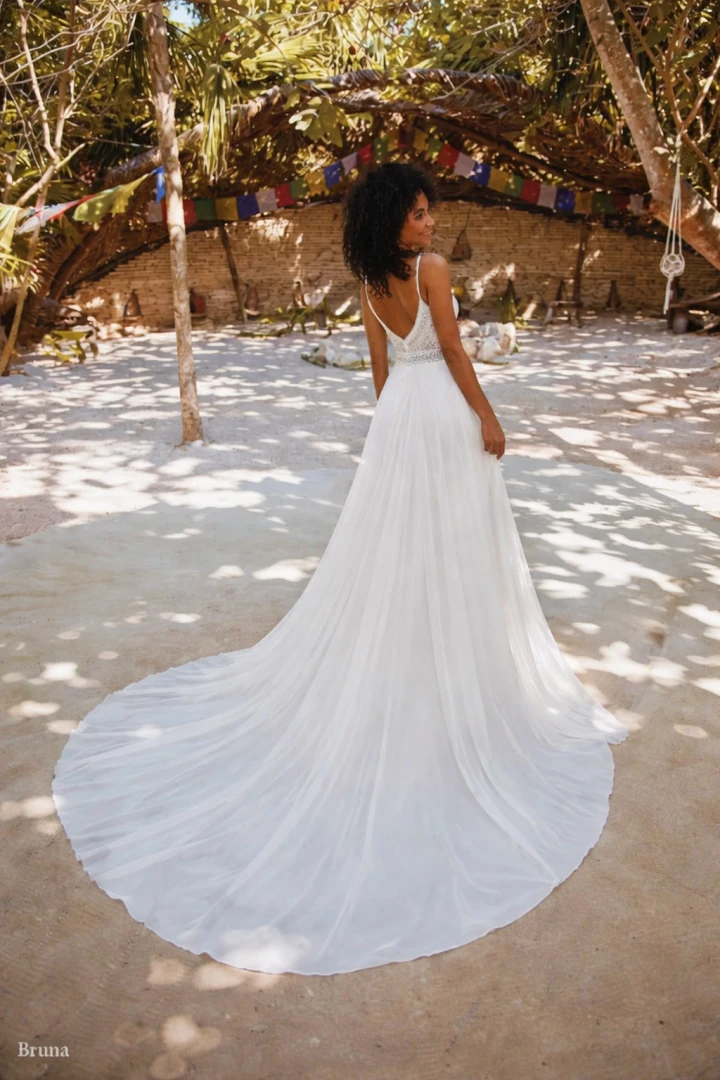 Bruna Herve Paris back