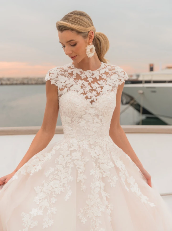 Diane Legrand 8226 close