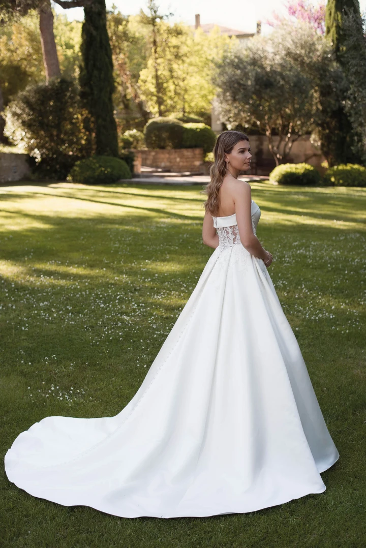 Eglantine Creations Inoubliable back 2