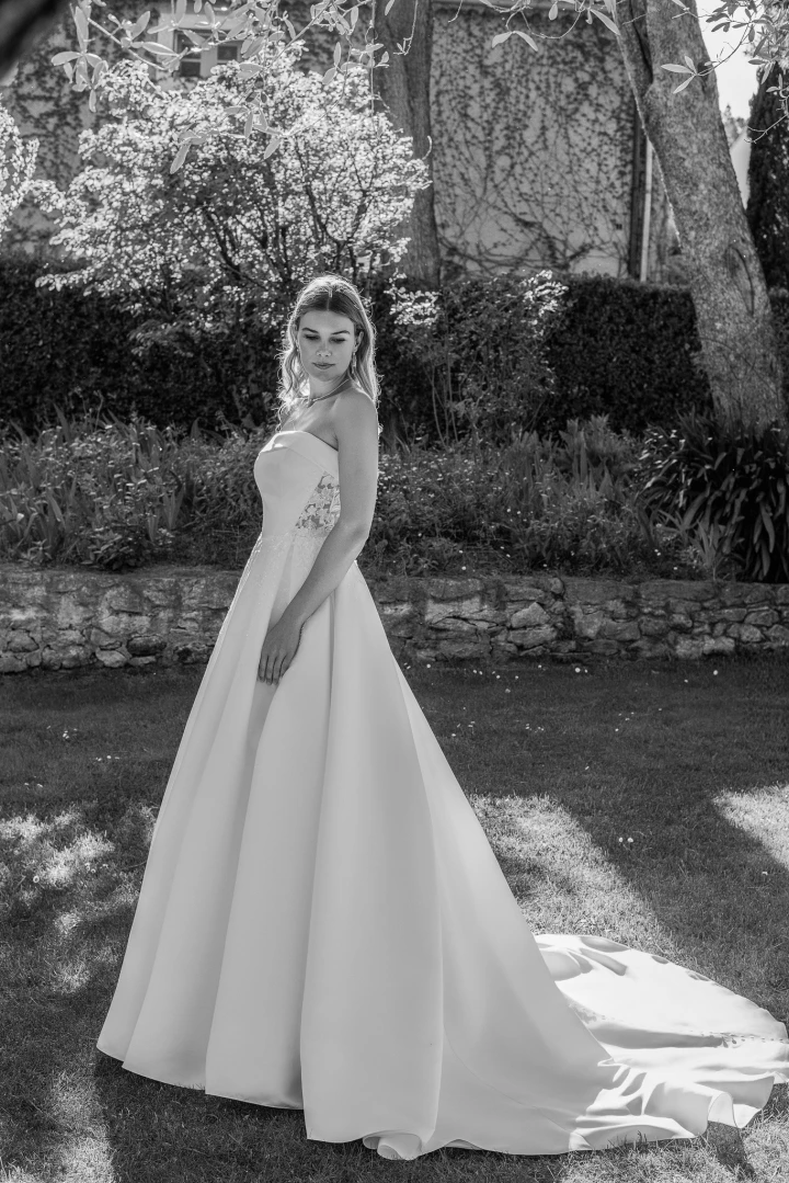 Eglantine Creations Inoubliable back