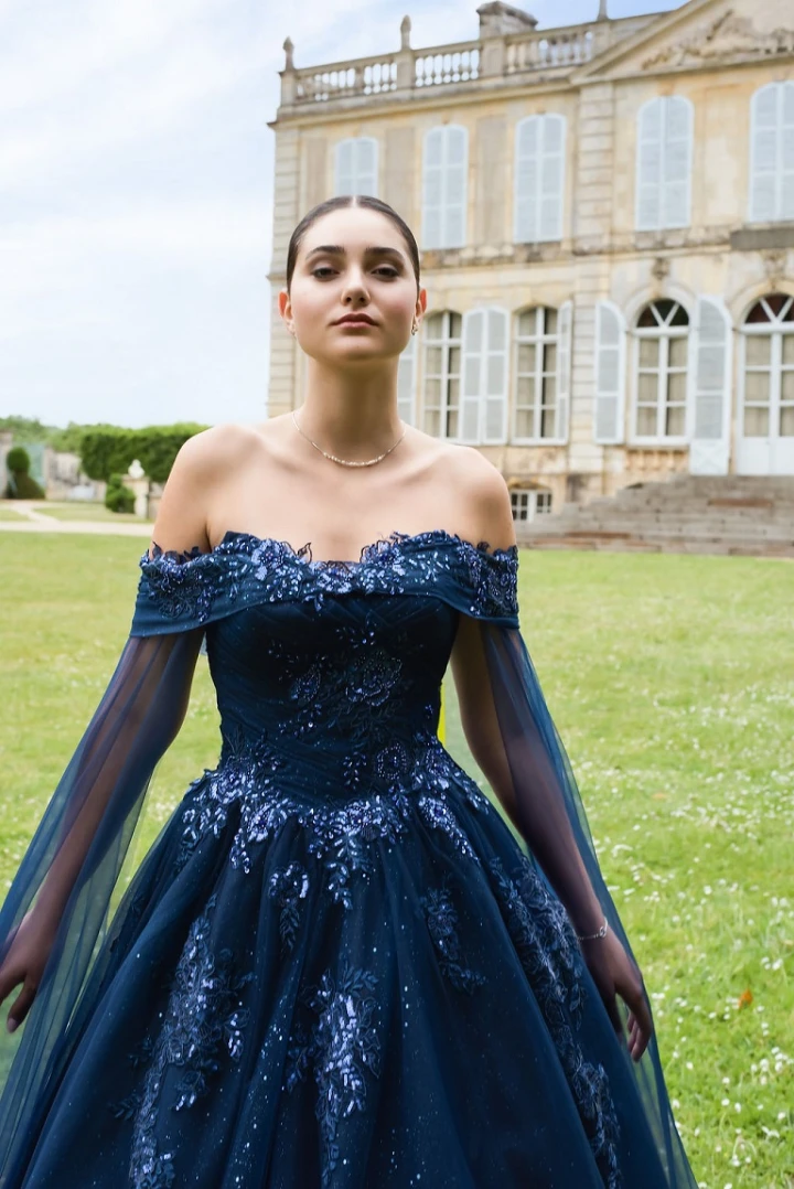 Eglantine Creations Manille close front