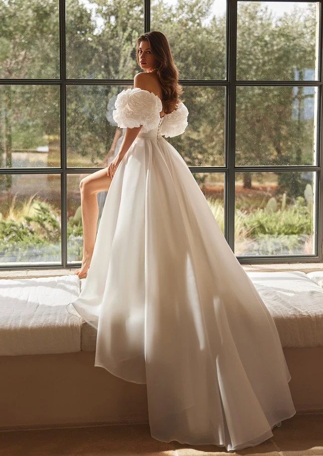 Elizabeth Passion 5725T back (2)