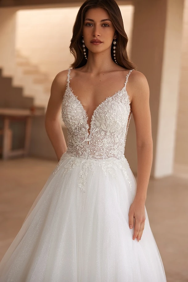 Elizabeth Passion 5732T close