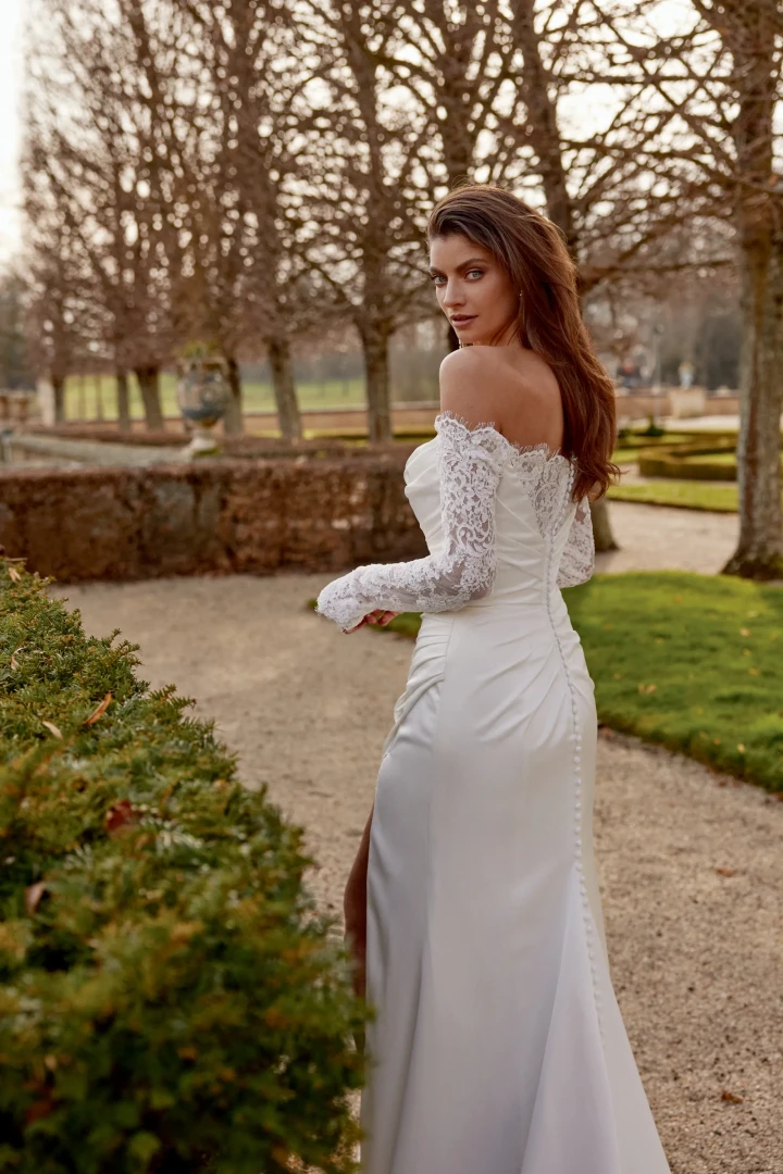 Justin Alexander 88405 Jessa close back