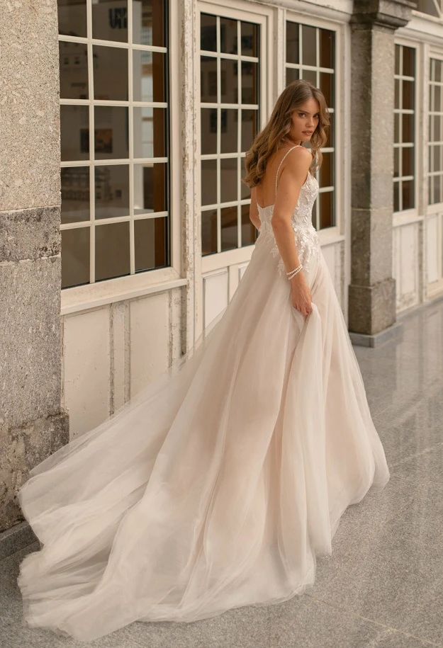 Libelle Bridal Karina back