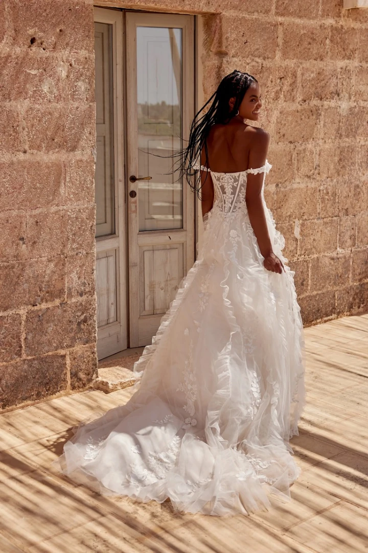 Lillian West 66401 back