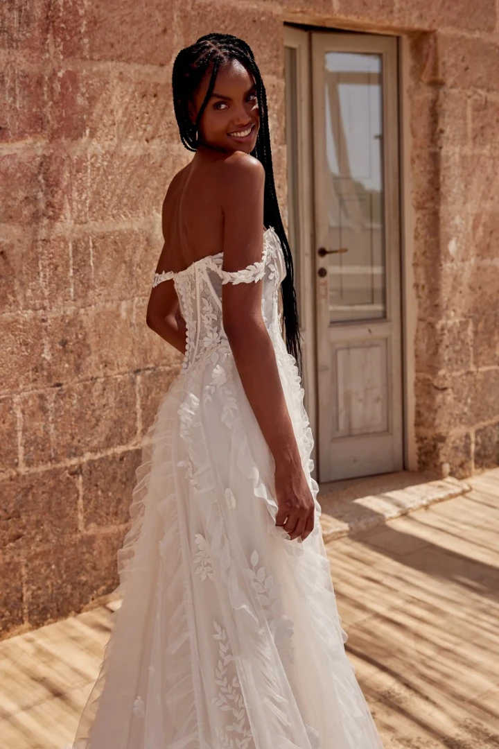 Lillian West 66401 close back