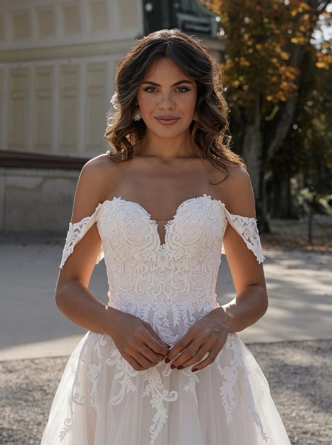 Lisa Donetti 50812 close