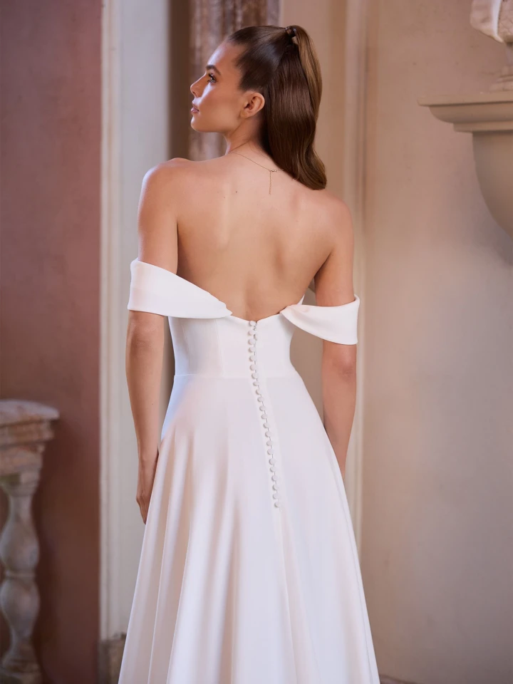 Marcella Bianco Evento close back