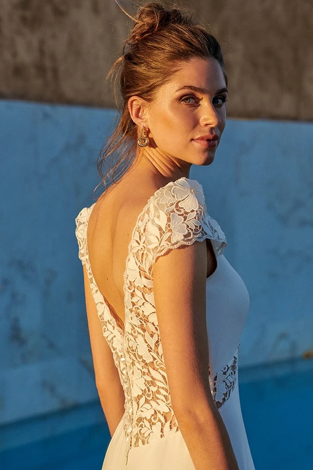 marylise thalia close back