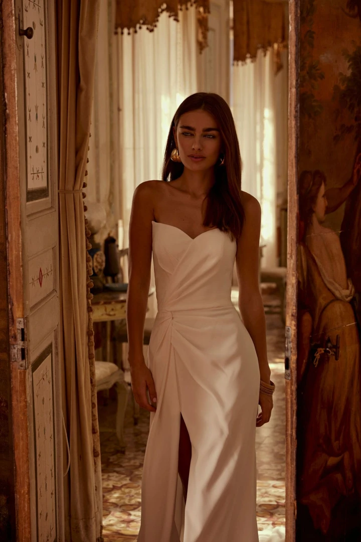 Modeca Doan close 2