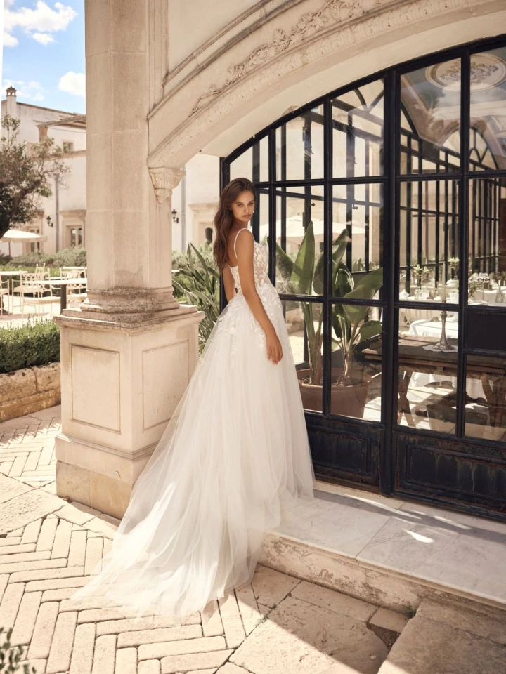 Modeca Marlo back