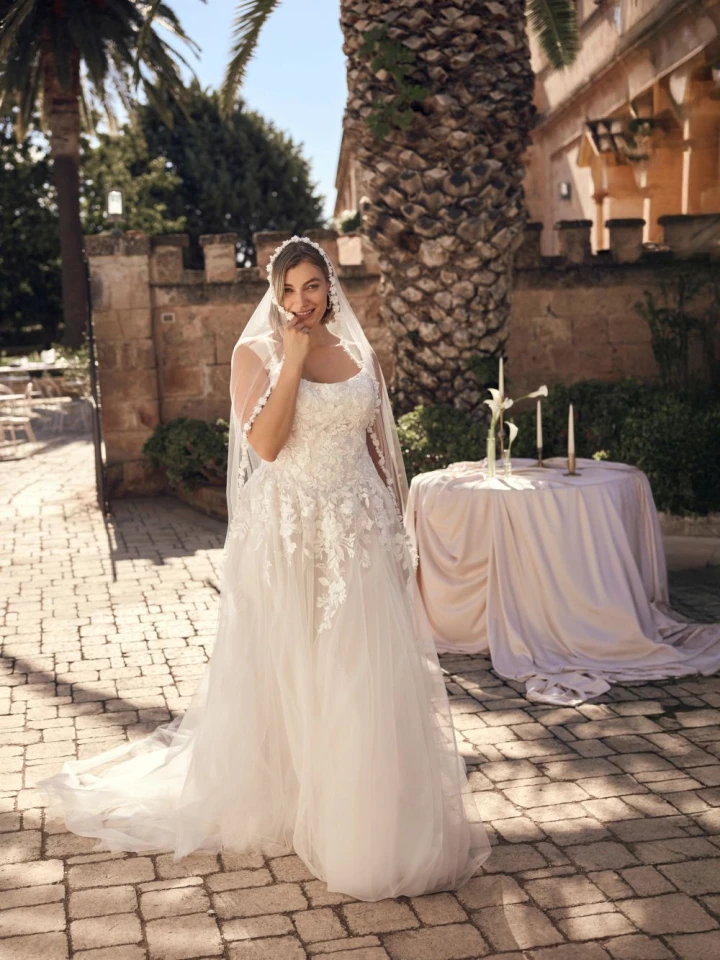Modeca Nia