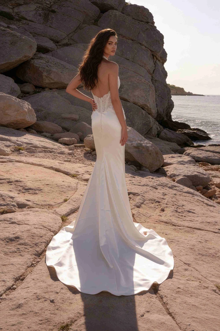 Monica Loretti 8415 back