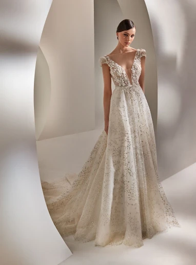 Nicole Milano Couture Laktha.